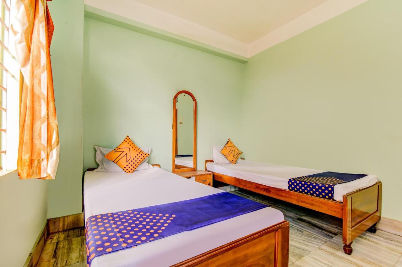 Oyo 63538 Hotel Lotus 1 Khanapara Esterno foto