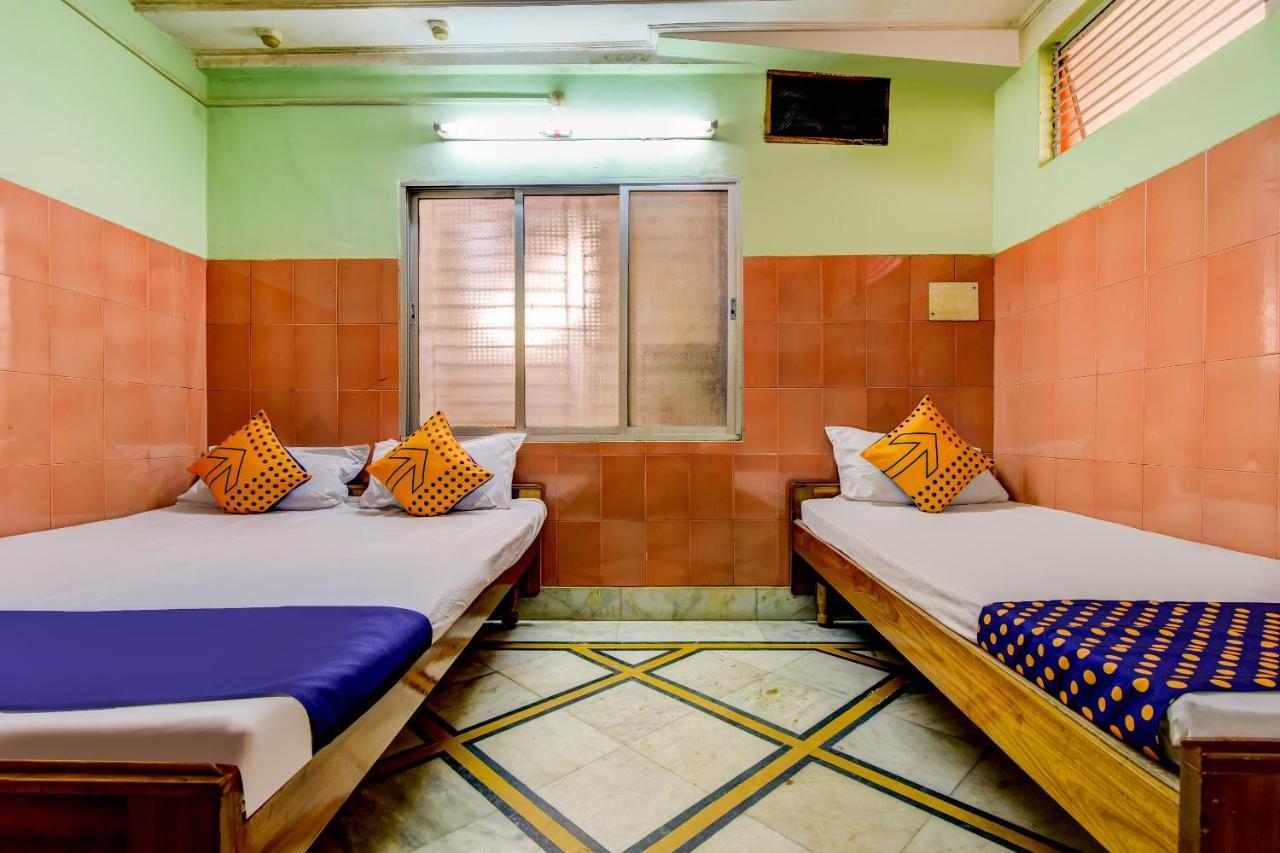 Oyo 63538 Hotel Lotus 1 Khanapara Camera foto