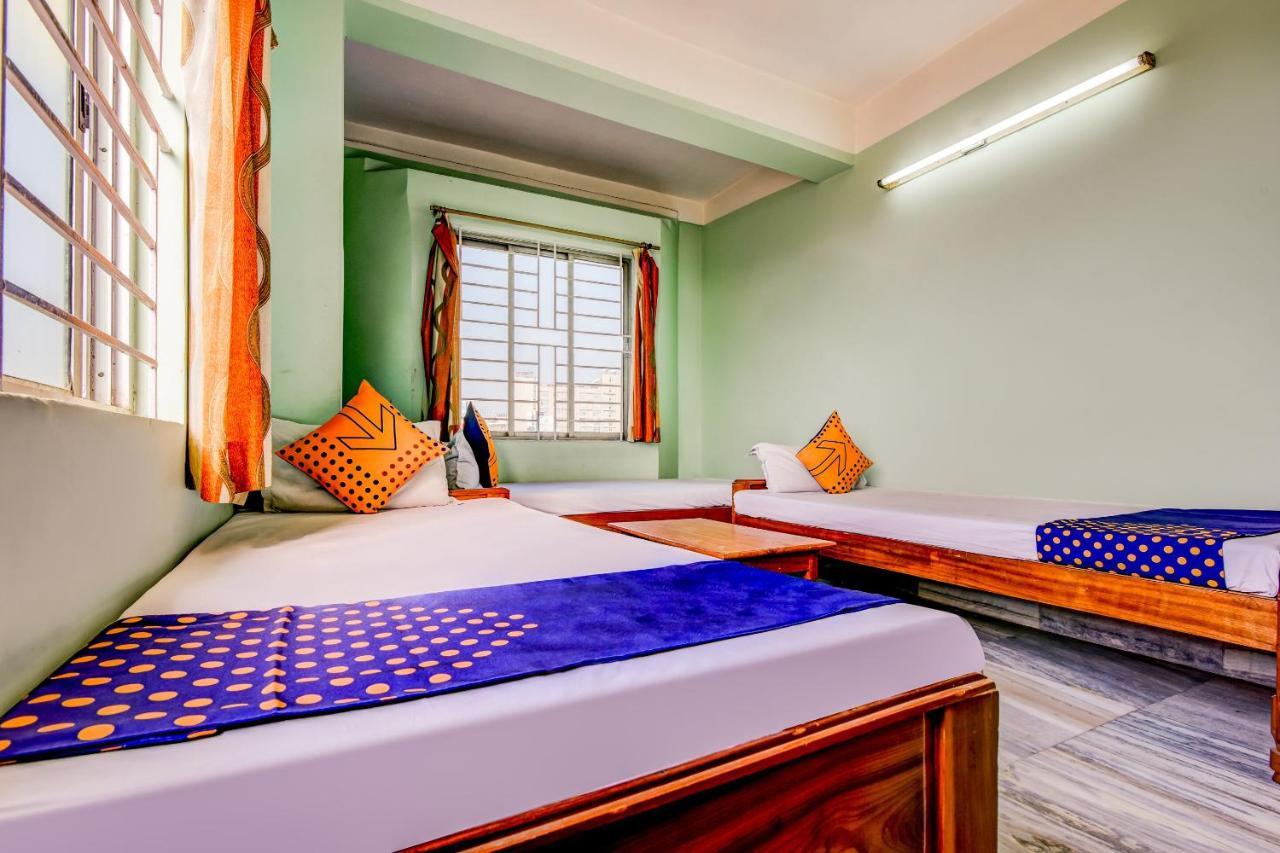 Oyo 63538 Hotel Lotus 1 Khanapara Esterno foto