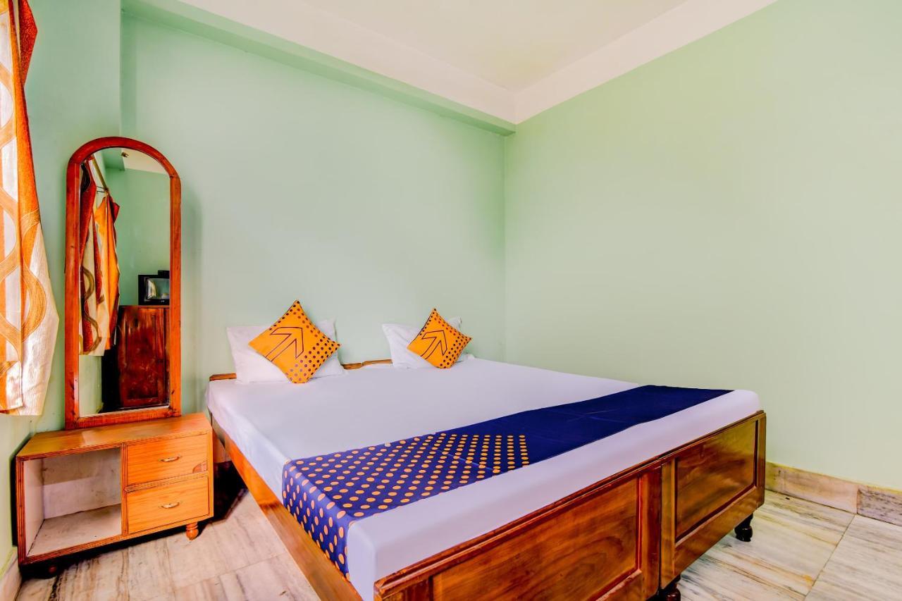 Oyo 63538 Hotel Lotus 1 Khanapara Esterno foto