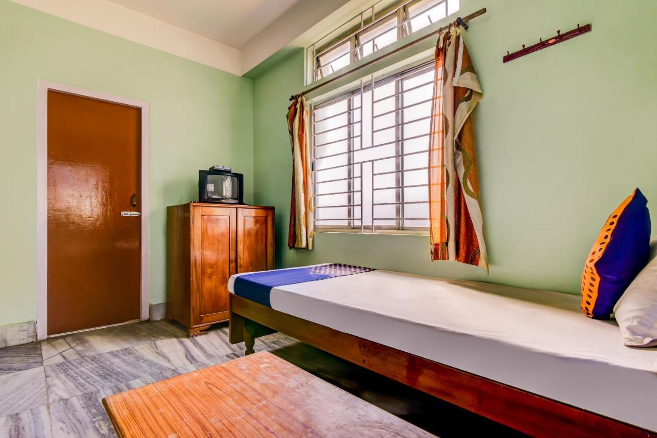 Oyo 63538 Hotel Lotus 1 Khanapara Esterno foto